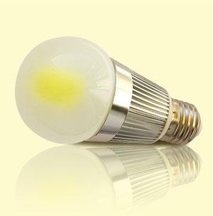 Zlacnená LED žiarovka - guľatá žiarovka